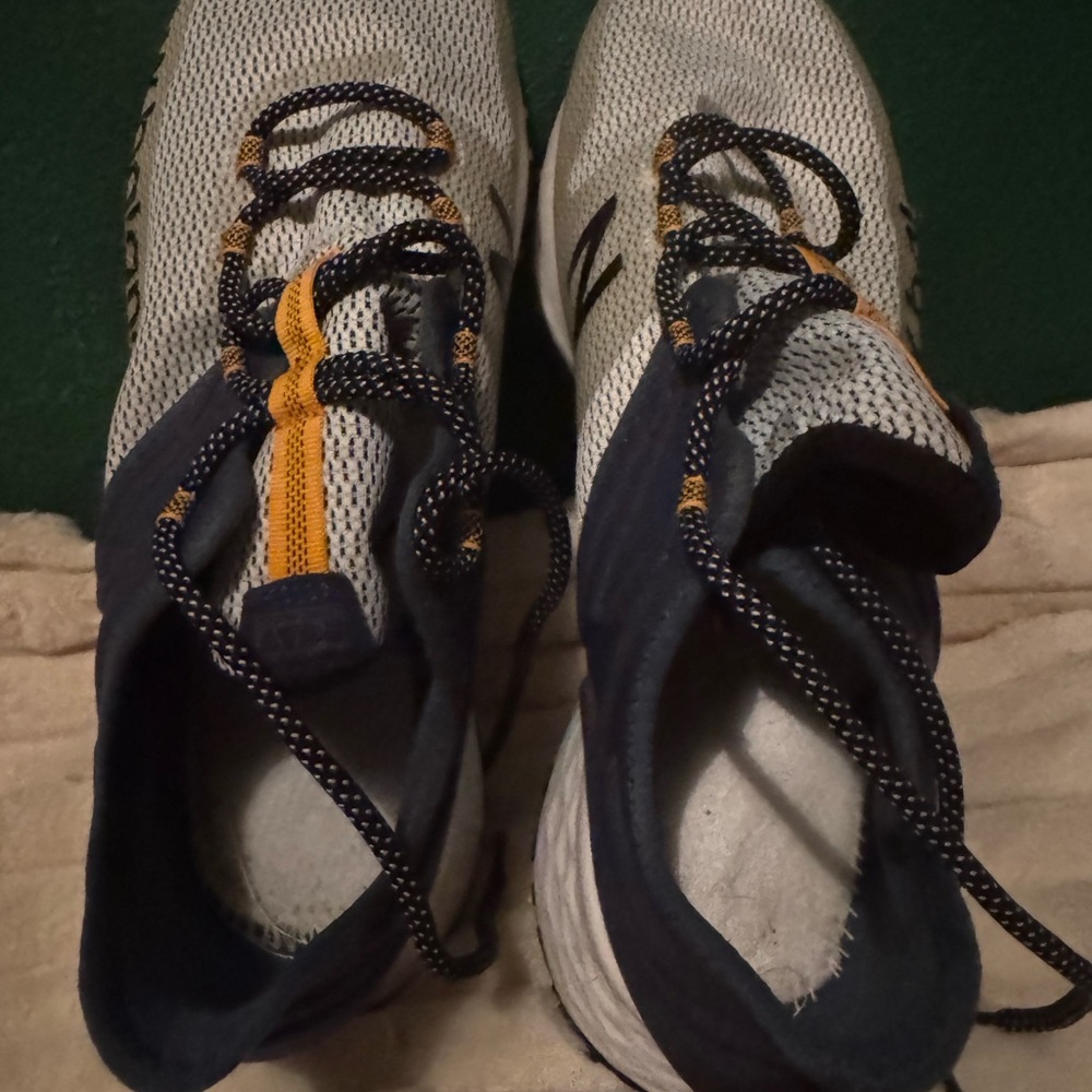 New Balance Men's Fresh Foam Roav V1 Trail Running Shoe - Picture 4 of 4